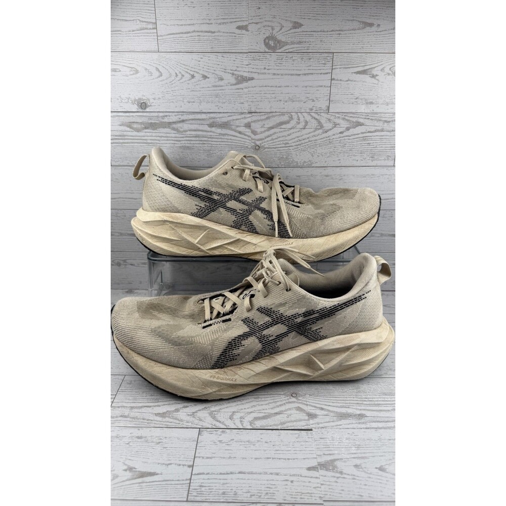 Asics Novablast 5 1011B974-250 Brown 12.5D Mens Sneakers Running Shoes #304